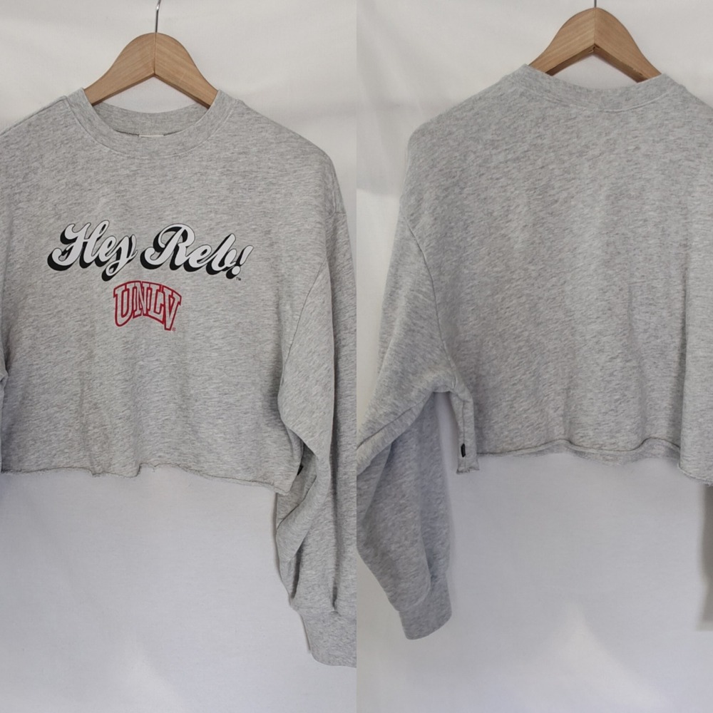 Victoria's Secret Pink UNLV Hey Reb! UNLV‎ Crop Sweatshirt Long Sleeve Gray XS